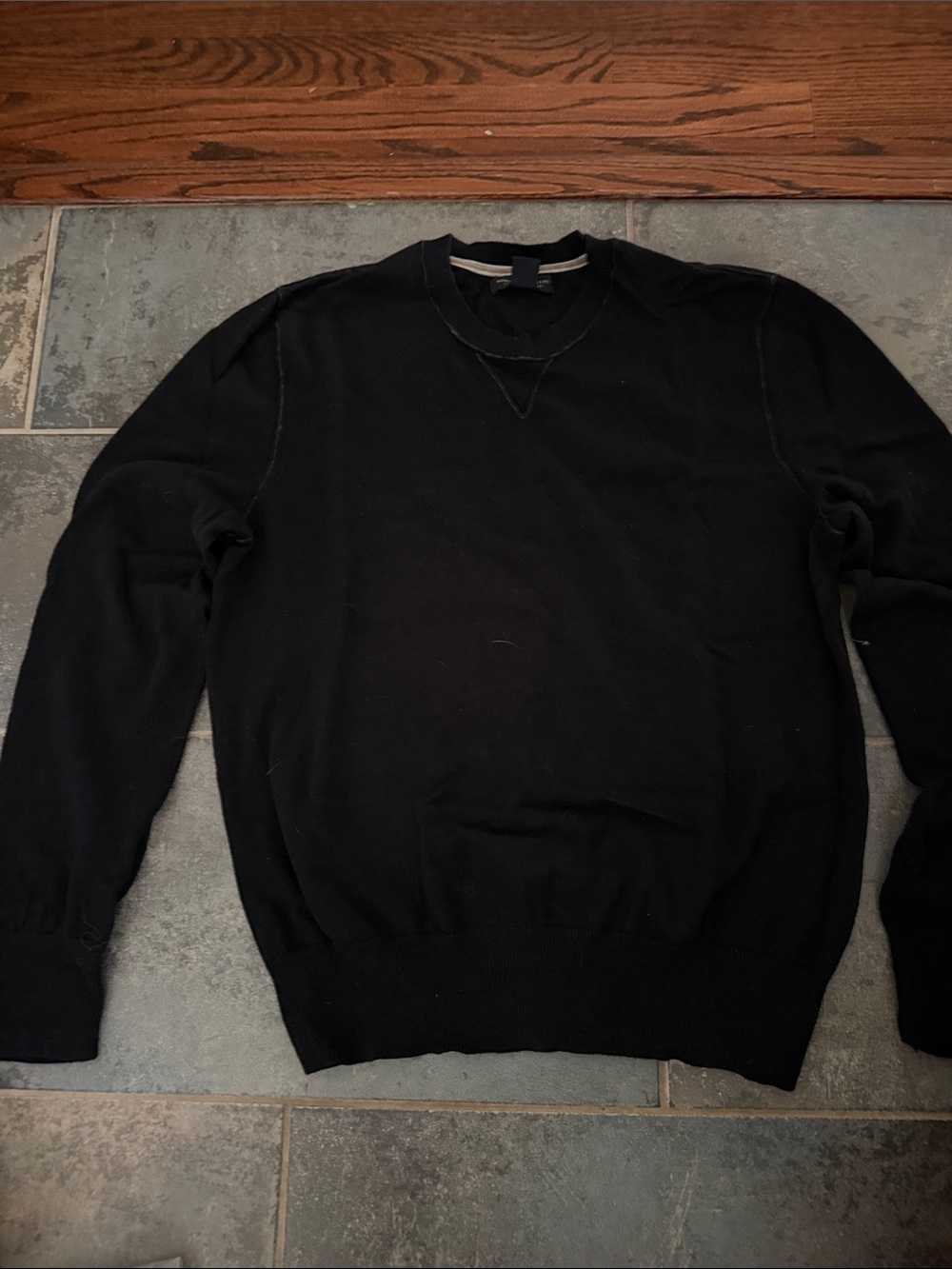 Banana Republic Men's Black Crewneck Pullover Sweater